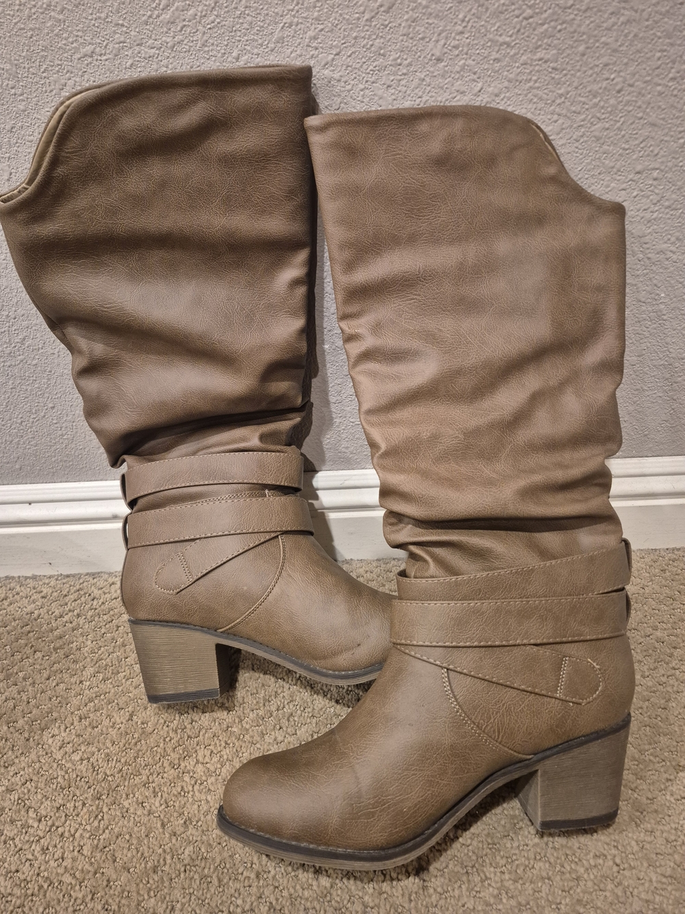 Women's Calf-High Slouch Boots - Taupe